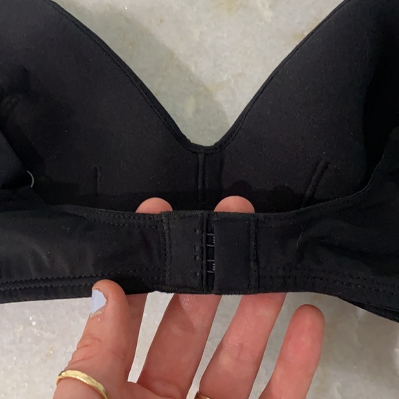 Kit Undergarments Molded Soft Plunge Bra size 4 - Picture 4 of 8